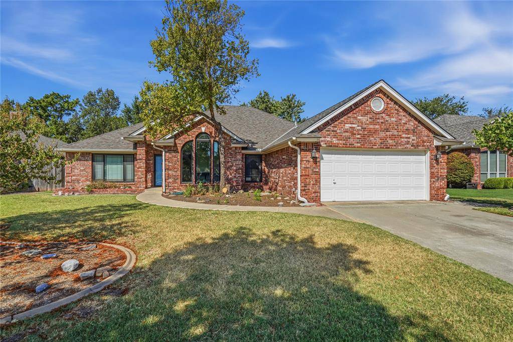 3808 Drawbridge LN, Norman, OK 73072