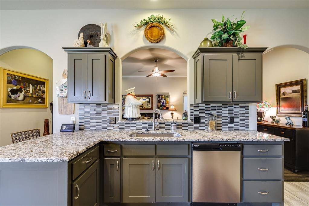 5309 Miranda DR, Edmond, OK 73025