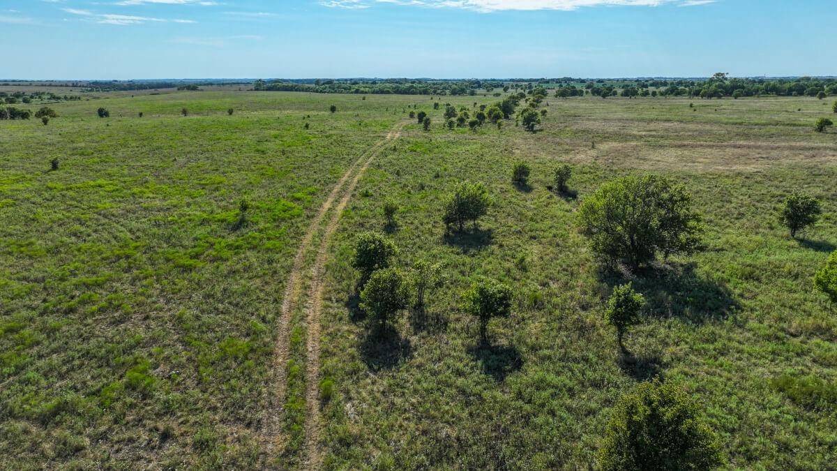 000 201ST RD, Winfield, KS 67156