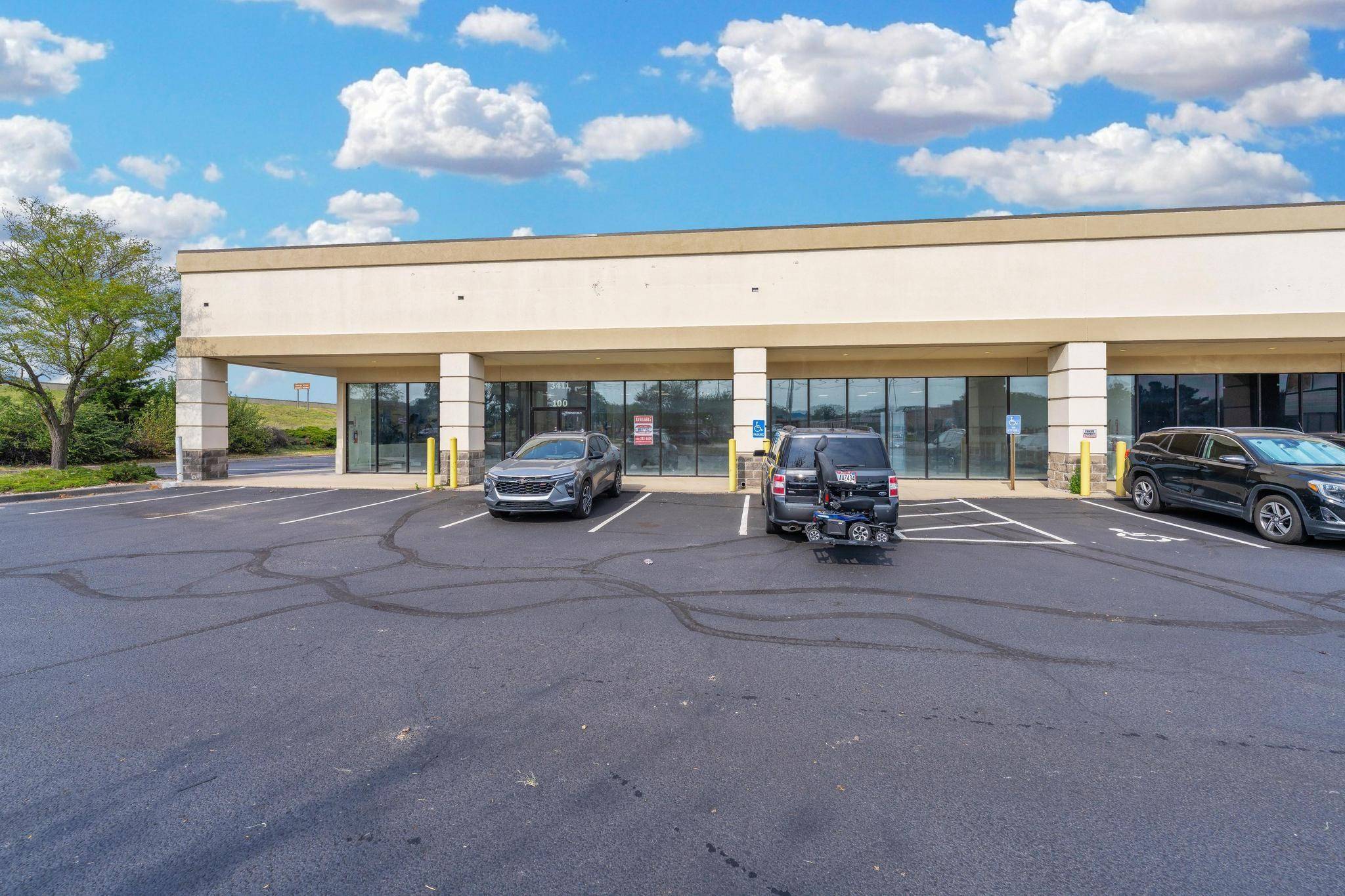 3411 N Rock Rd, Wichita, KS 67226