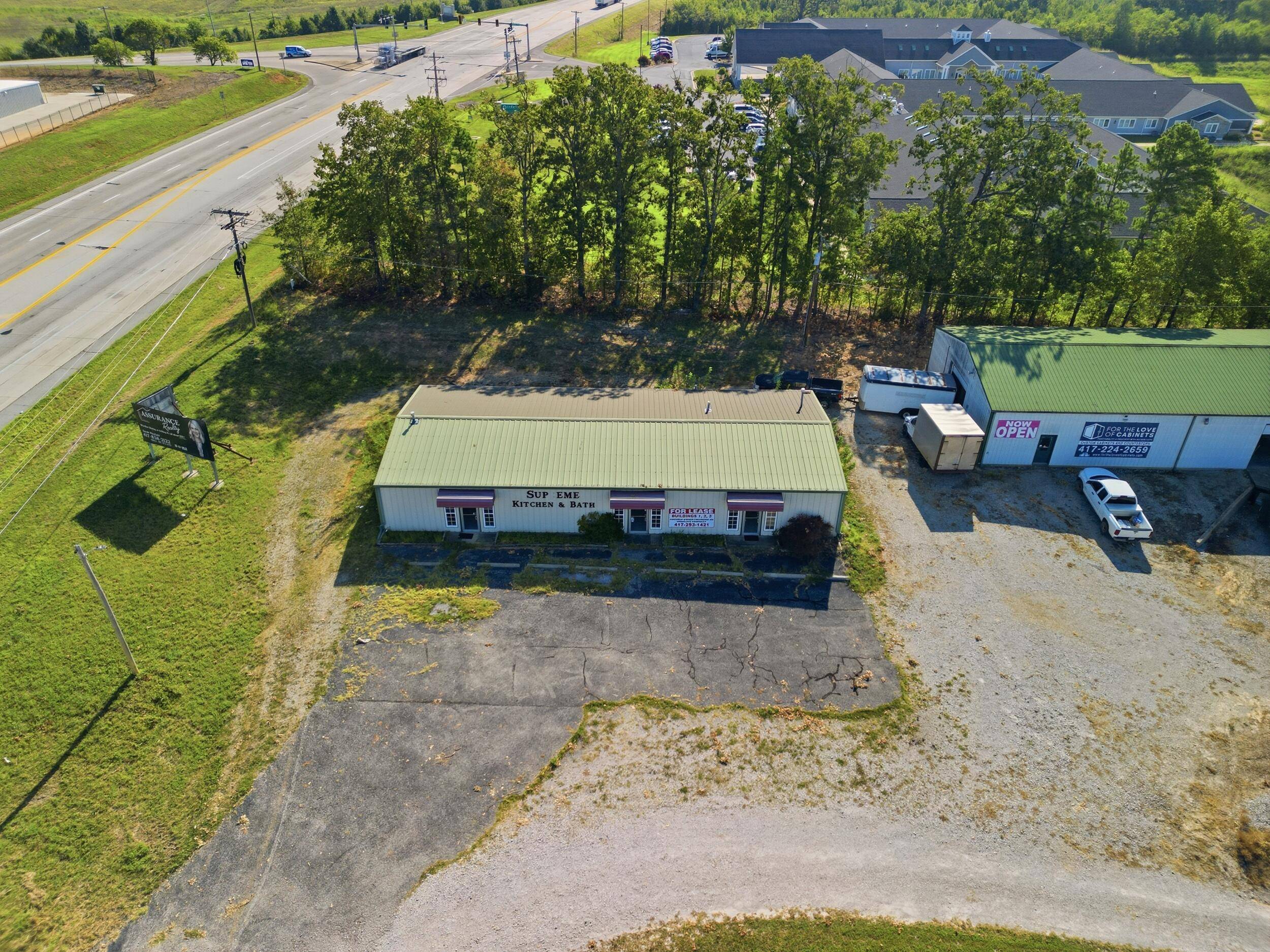1400 S Valley RD, West Plains, MO 65775