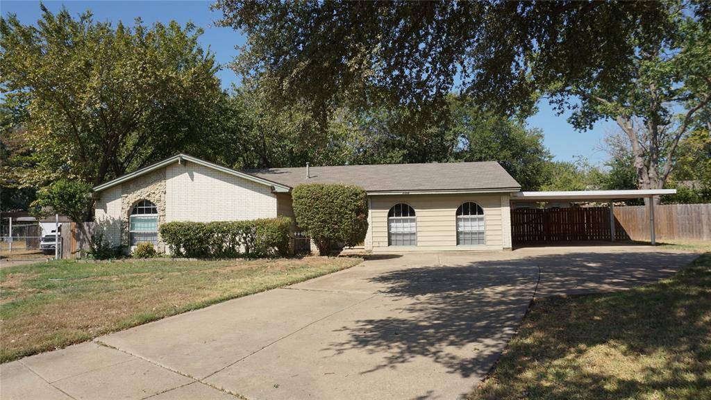 2308 Warwick Court, Bedford, TX 76022