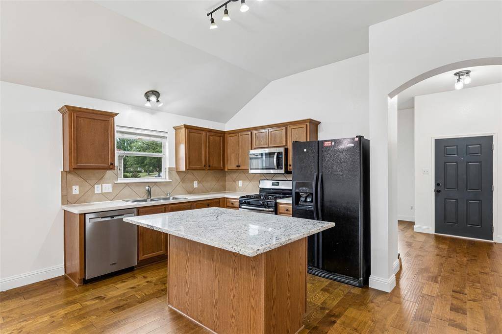 413 Sandy Lane, Royse City, TX 75189