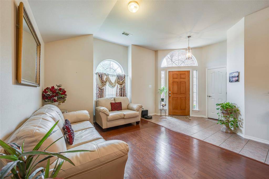 5804 Silver Sage Lane, Grand Prairie, TX 75052