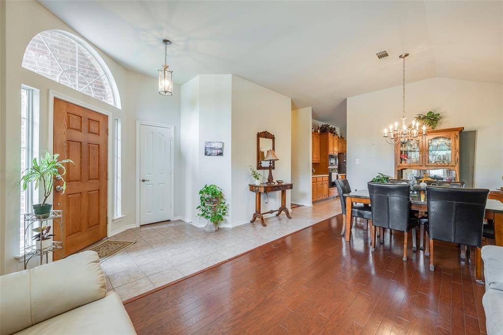 5804 Silver Sage Lane, Grand Prairie, TX 75052