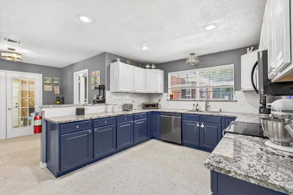 530 Vz County Road 2915, Eustace, TX 75124