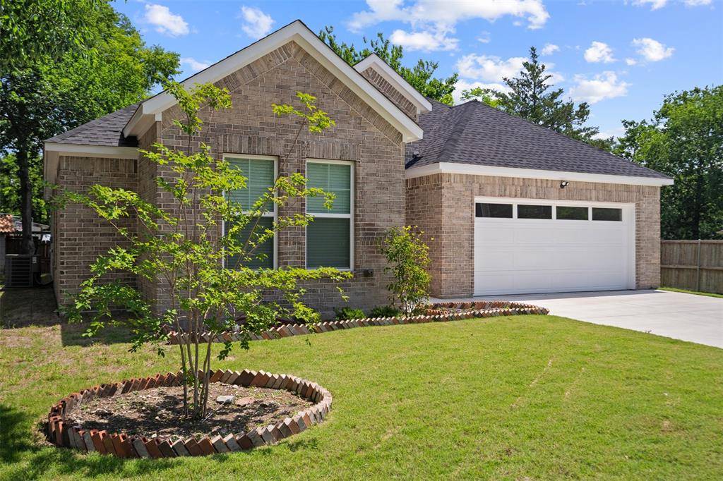 123 Bradshaw Street, Waxahachie, TX 75165