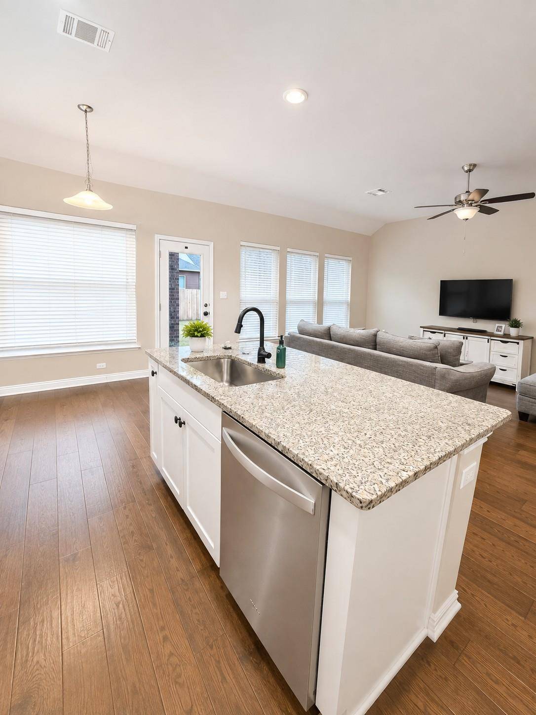 2224 Bonavista WAY, Leander, TX 78641