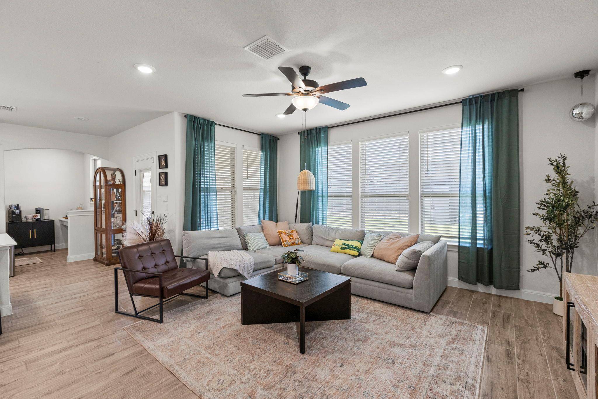 330 Purple Heart DR, Buda, TX 78610