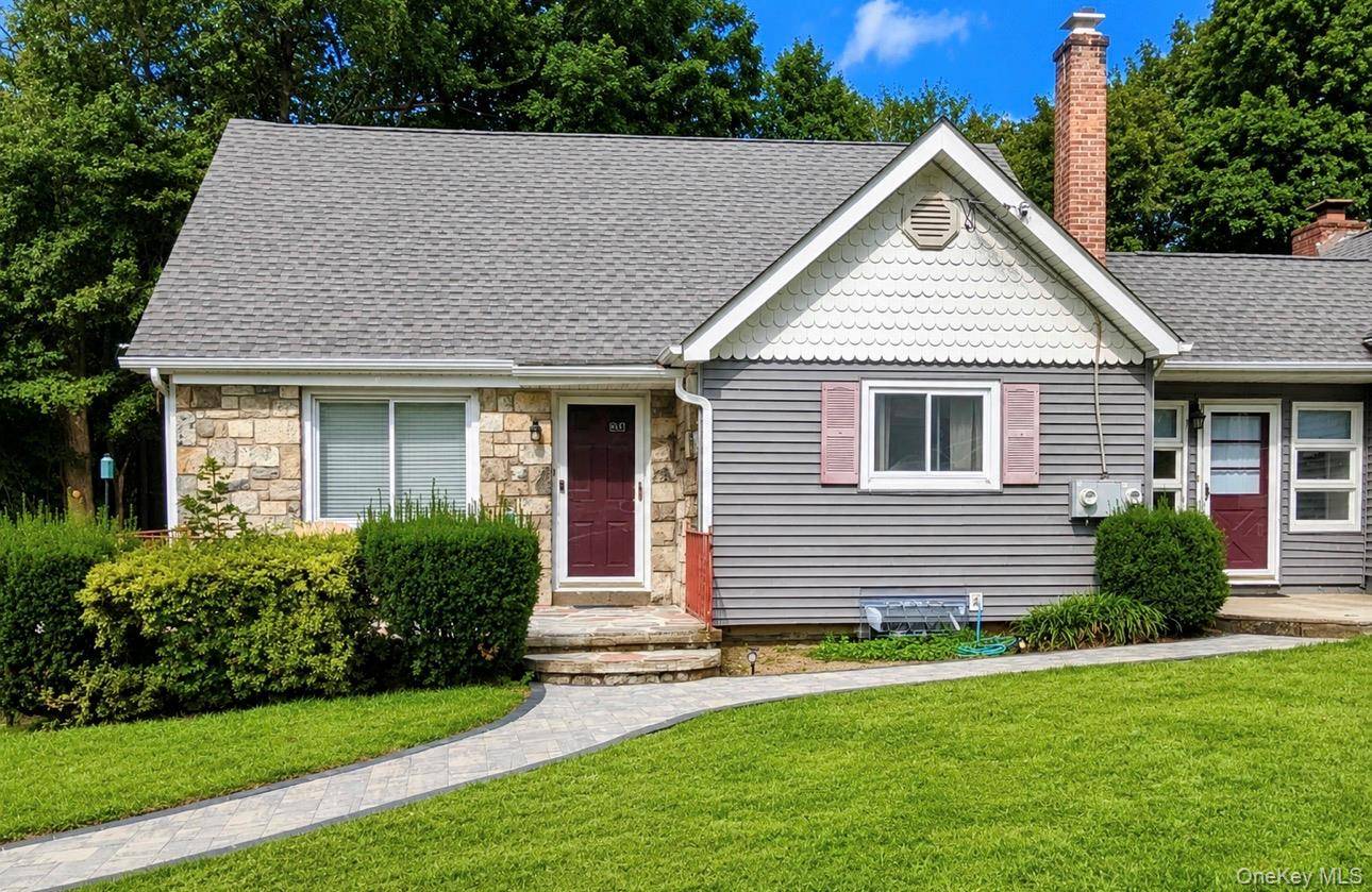 30 Lakeview TER, Mahopac, NY 10541