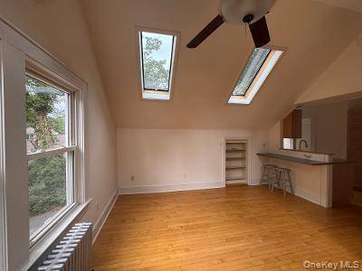 7 Aberdeen DR, Huntington, NY 11743