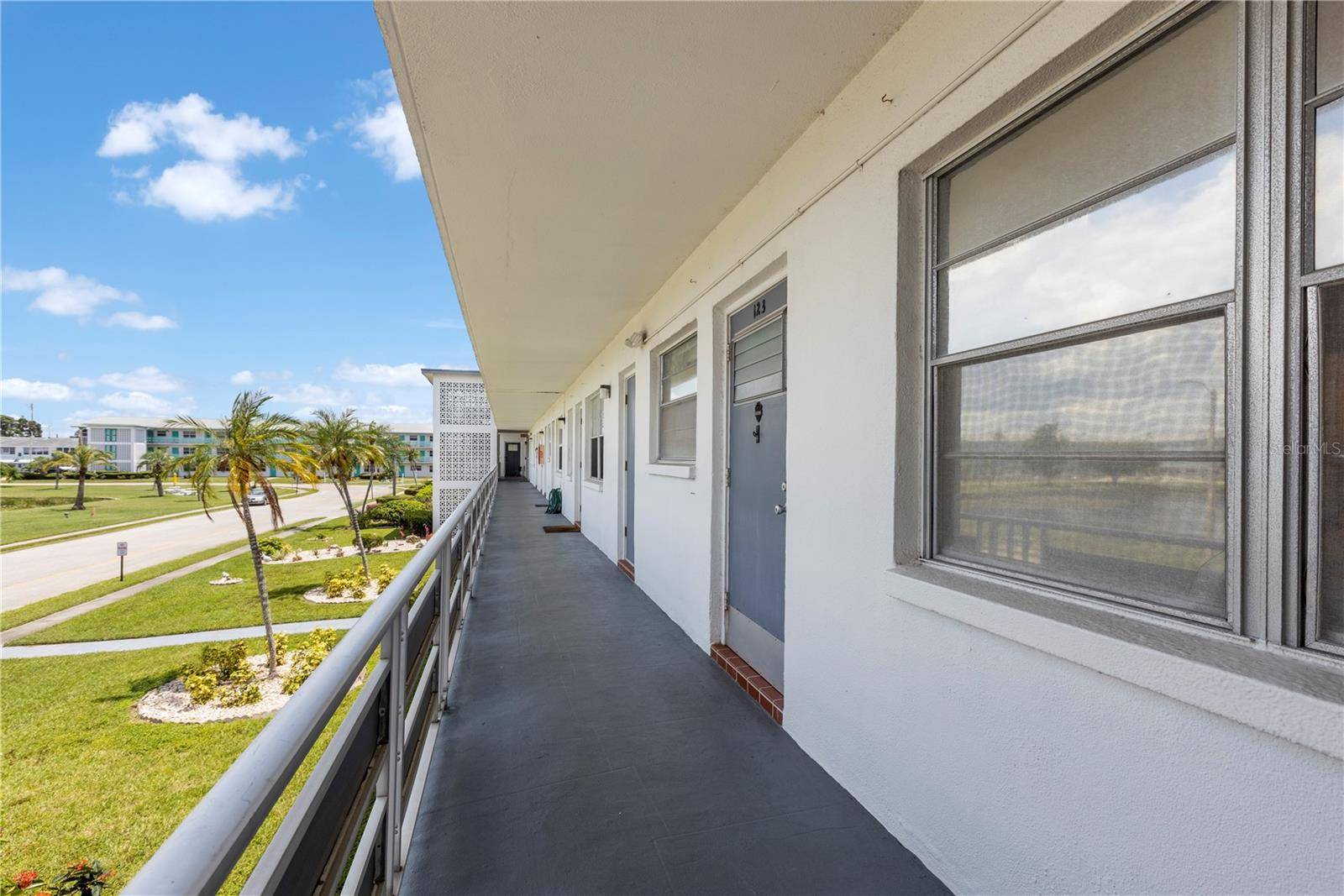 6000 20TH ST N #123, St Petersburg, FL 33714