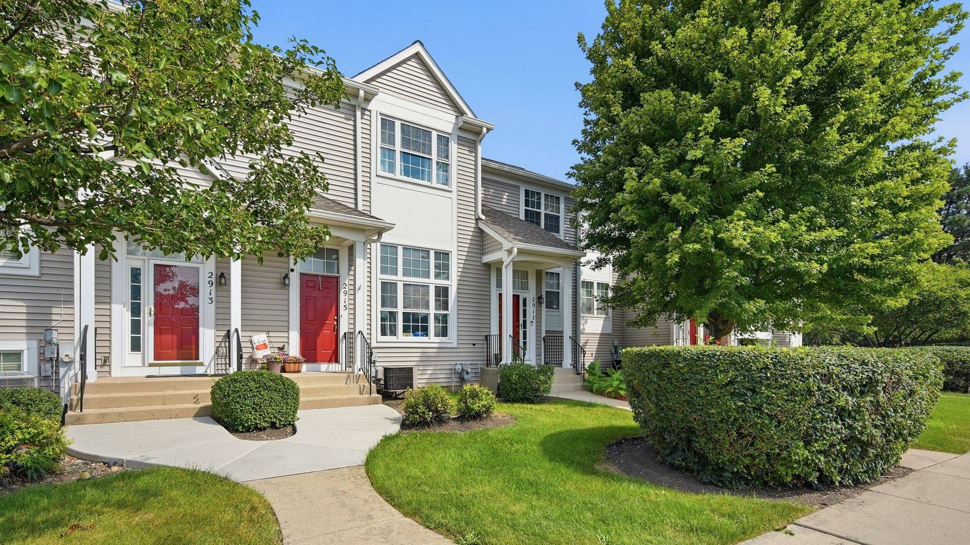 2917 Shelly LN #2917, Aurora, IL 60504