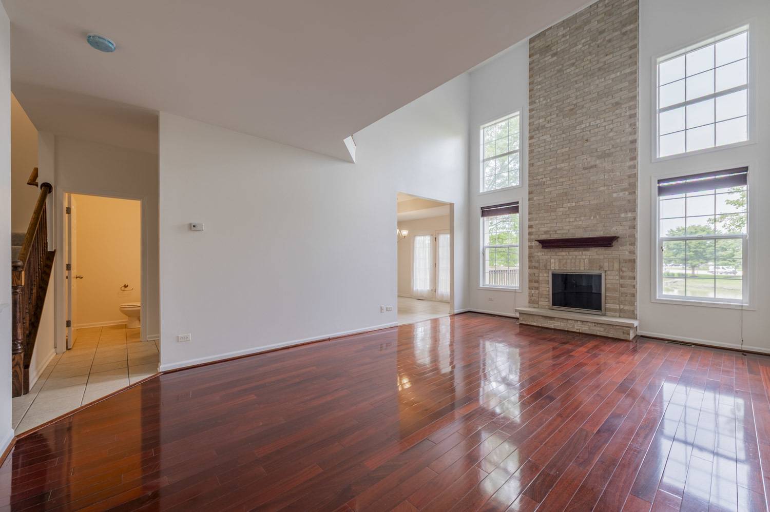 1226 Bradley CIR, Elgin, IL 60120