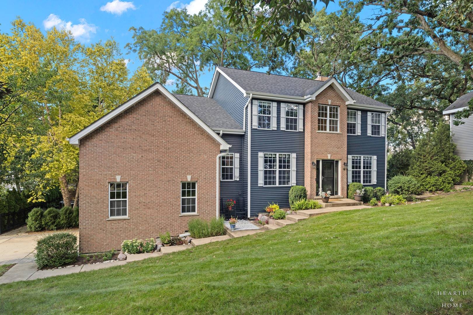 399 Asbury AVE, Fox River Grove, IL 60021