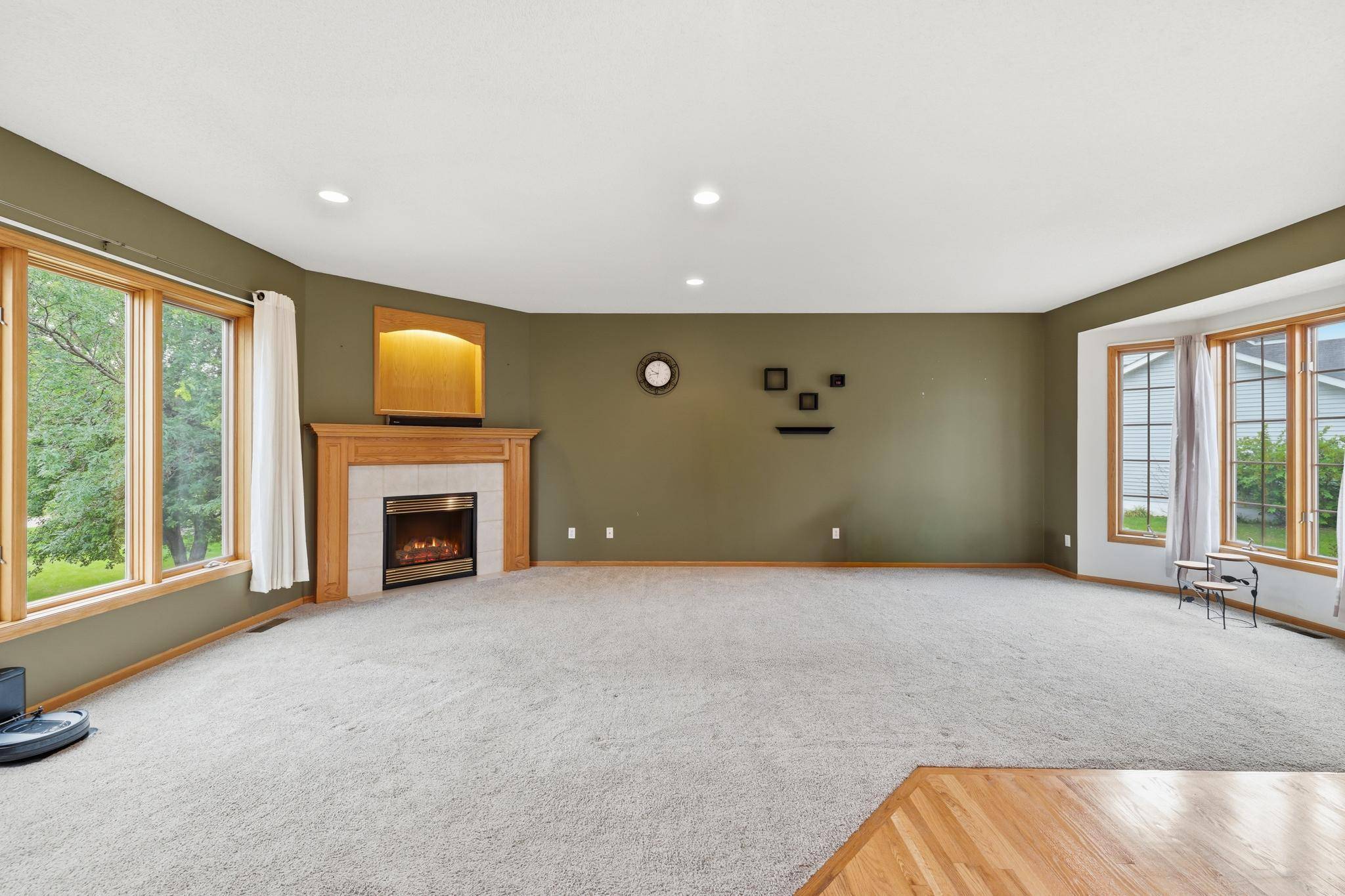 21386 Goldenrod CIR, Rogers, MN 55374