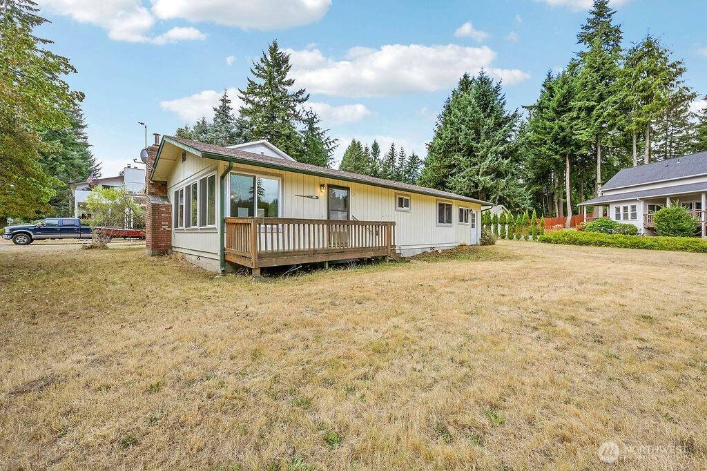 11 Finch LN, Port Ludlow, WA 98365