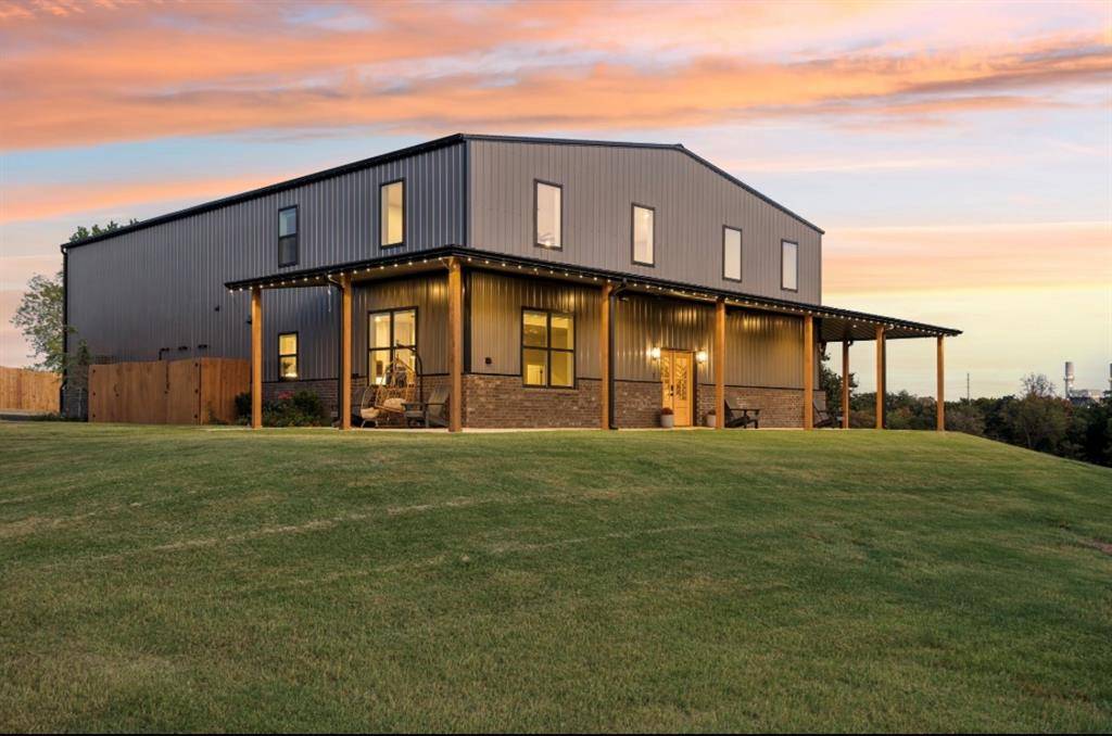 17210 E Coffee Creek RD, Luther, OK 73054