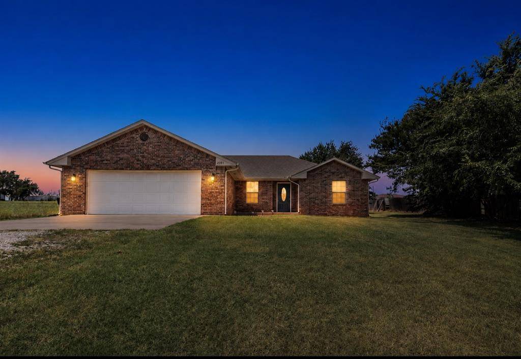 2755 S County Line AVE, Blanchard, OK 73010