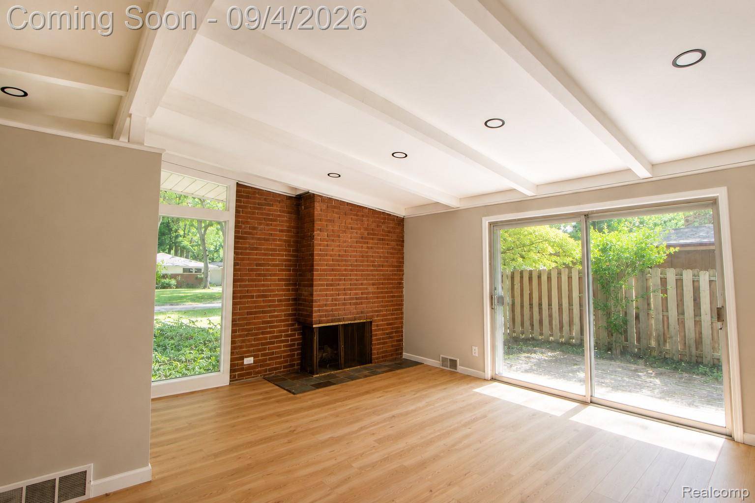 29905 Pleasant TRL, Southfield, MI 48076