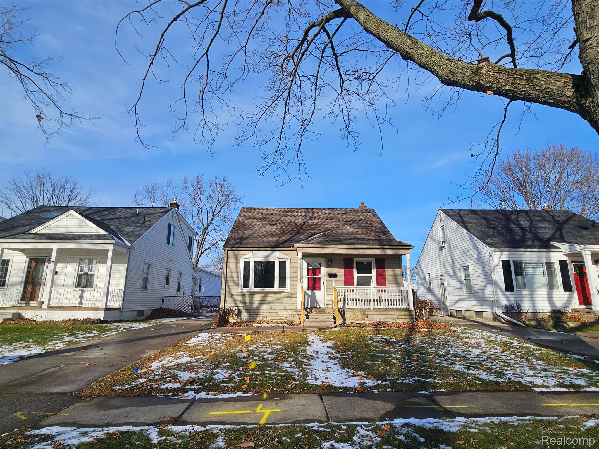 152 HIGHLAND AVE, Clawson, MI 48017