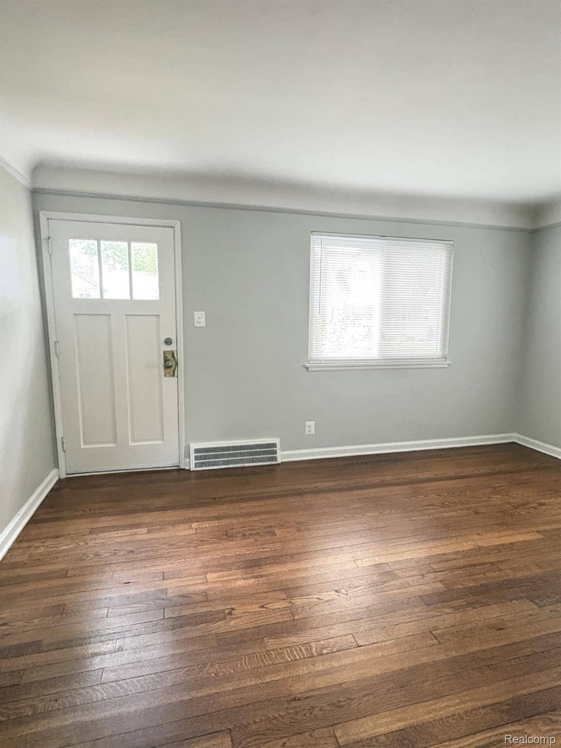 3912 Thomas AVE, Berkley, MI 48072