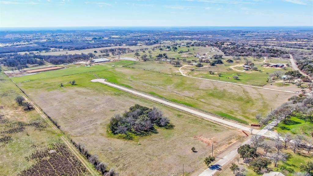1001 Lambert Court, Weatherford, TX 76088