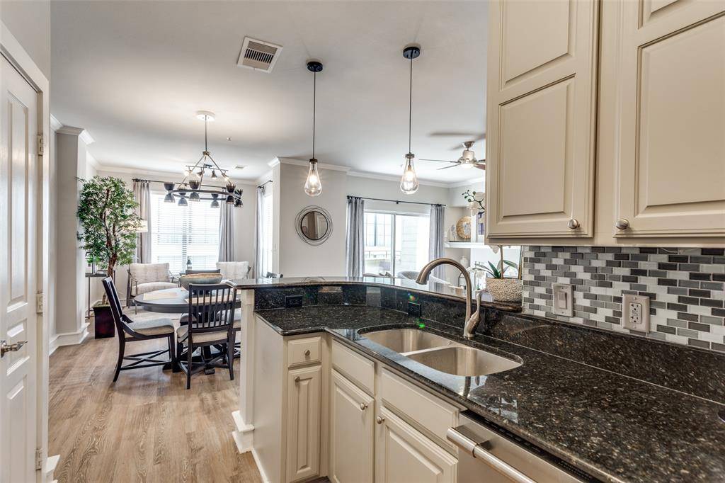 3320 Camp Bowie Boulevard #1201, Fort Worth, TX 76107