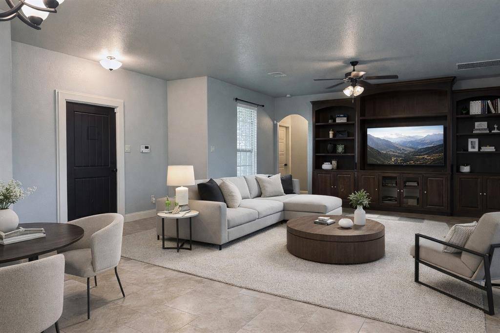 5600 Thoms Court, Fort Worth, TX 76126
