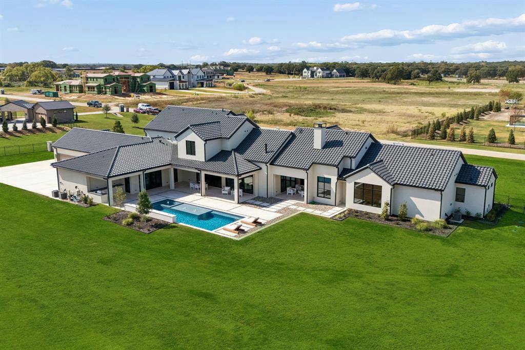 1410 Clydesdale Road, Bartonville, TX 76226
