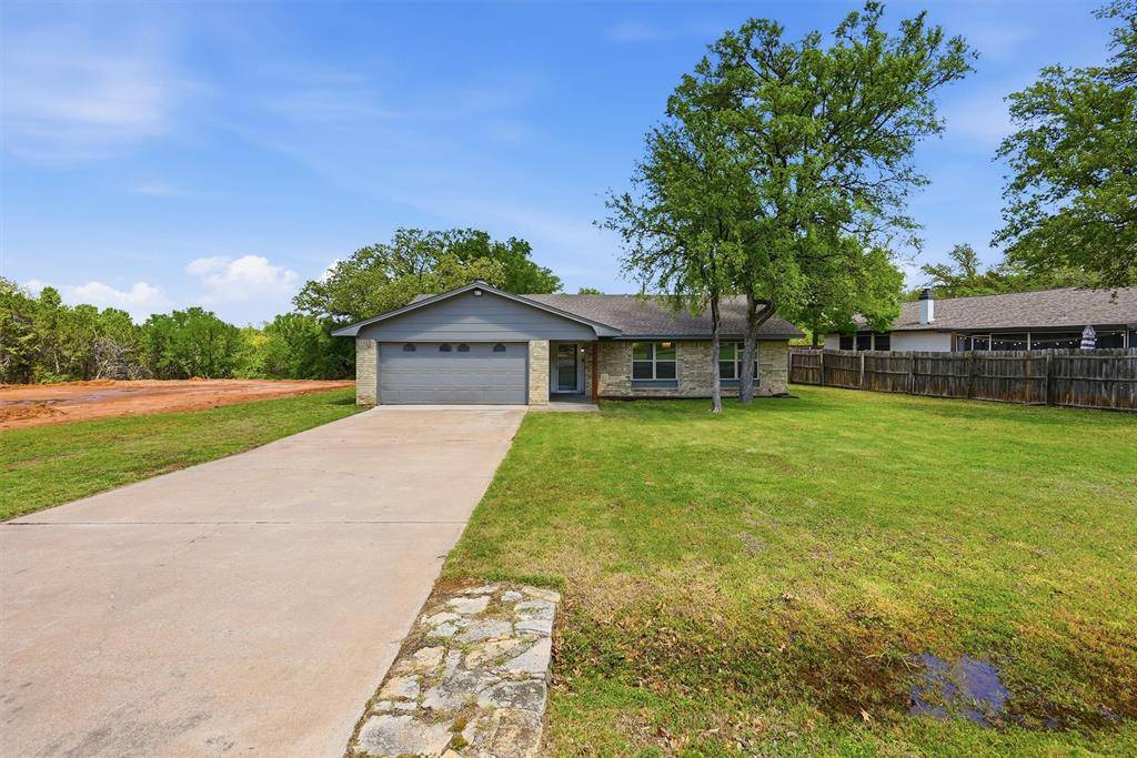 6106 Laredo Court, Granbury, TX 76049