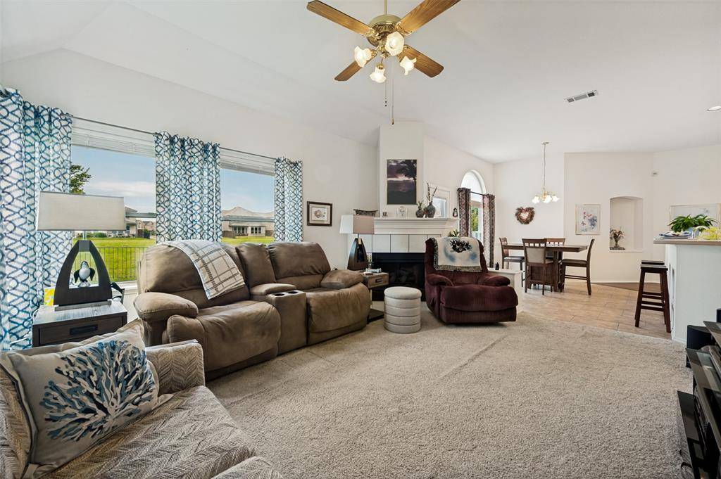 10009 White Lane, Irving, TX 75063
