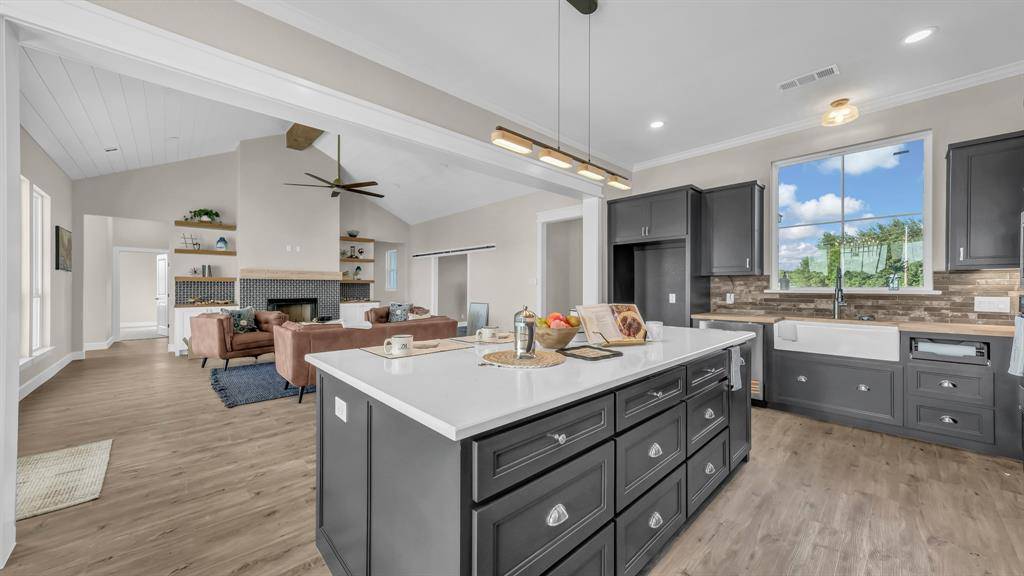 3171 Pear Orchard Road, Granbury, TX 76048