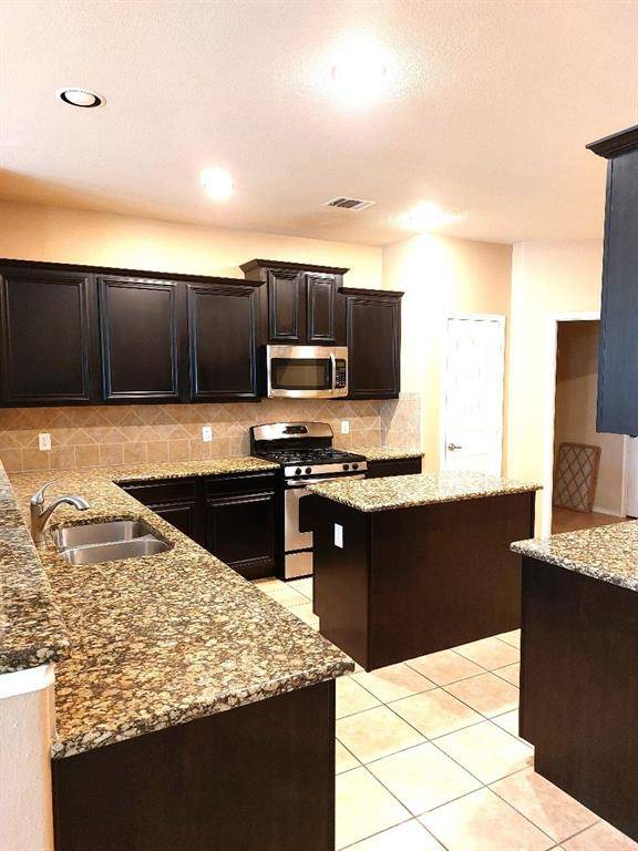 1113 Haskell Drive, Melissa, TX 75454