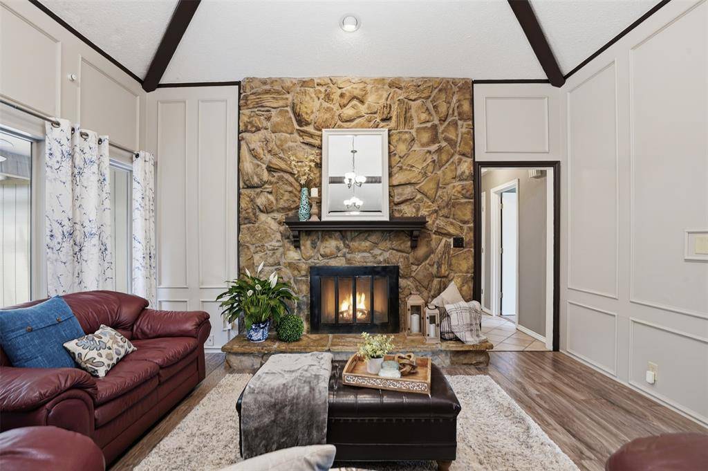 2247 Valley Mill, Carrollton, TX 75006