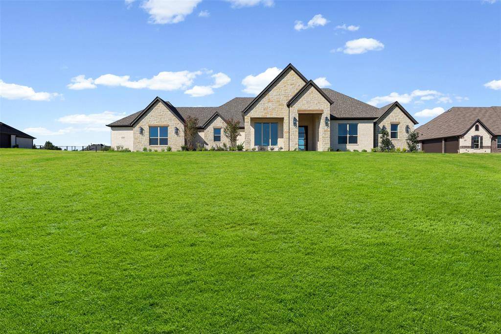 241 Martin Drive, Granbury, TX 76049