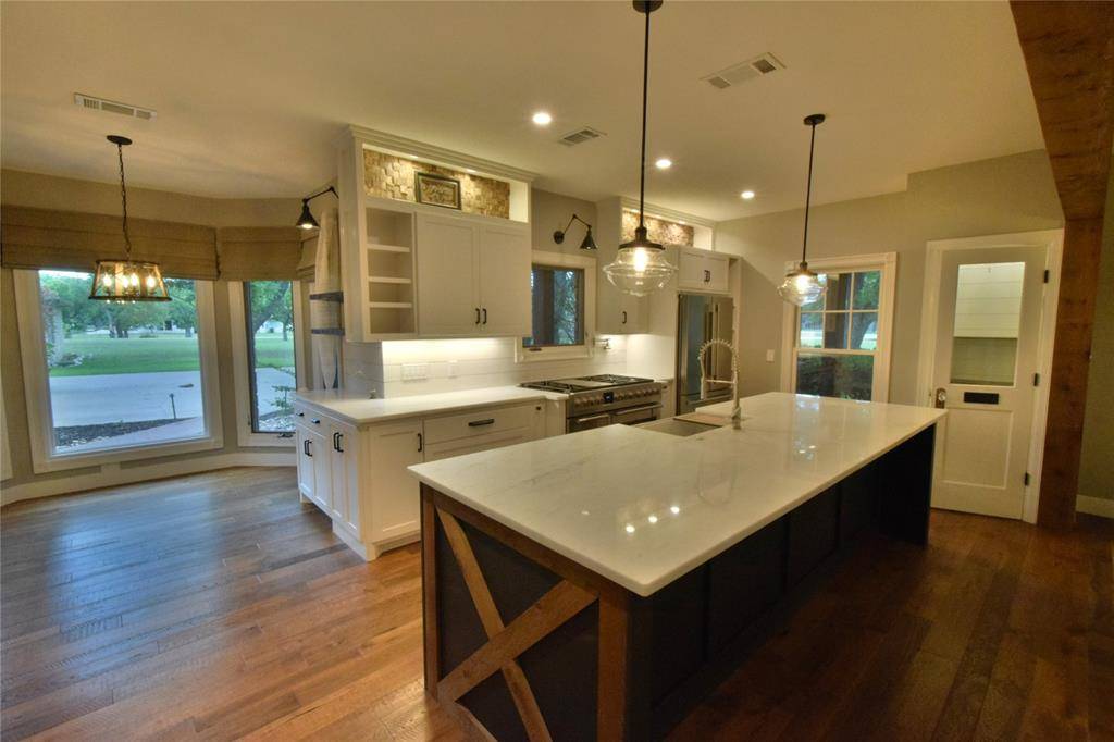 6405 Secretariat Court, Granbury, TX 76049
