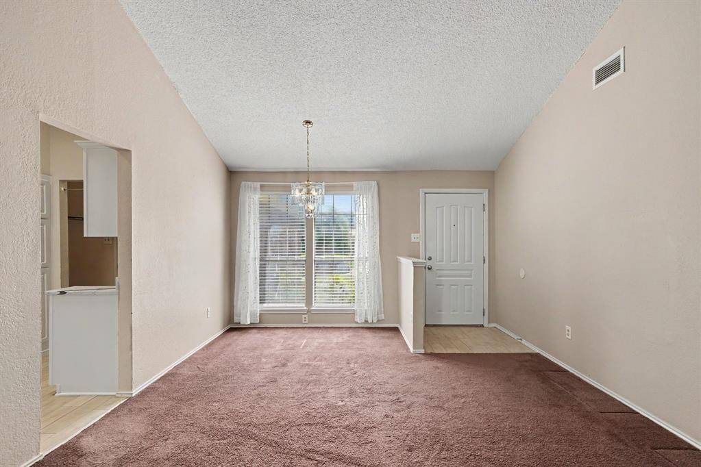 6210 Valley Forge Court, Arlington, TX 76002