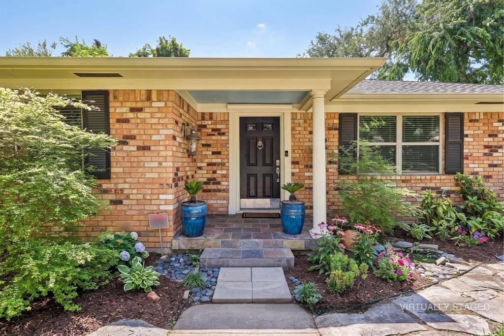 8324 Moorcroft Drive, Dallas, TX 75228