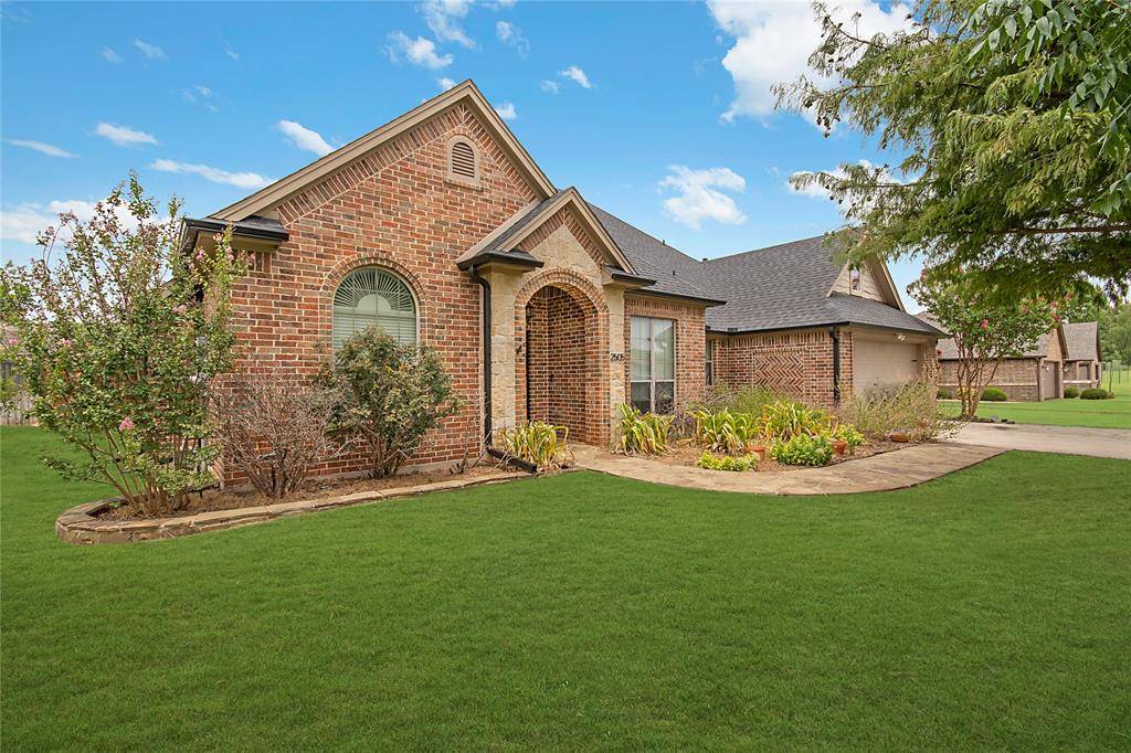 2505 Wichita Trail, Sanger, TX 76266