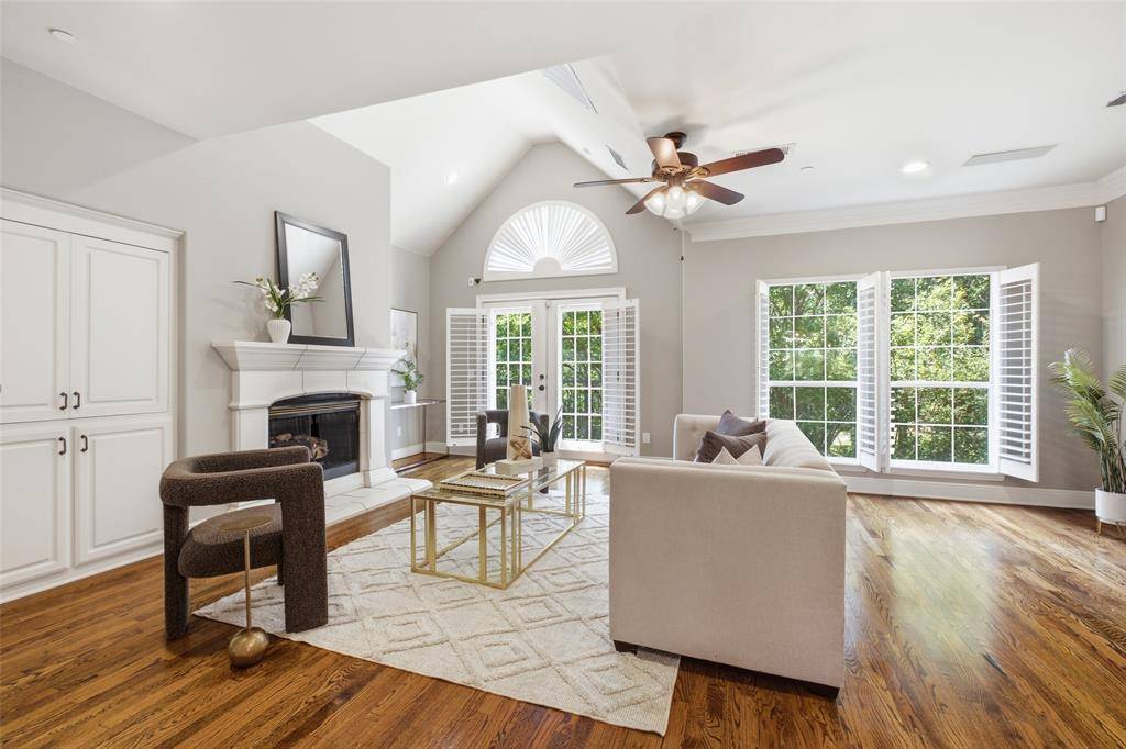 14891 Towne Lake Circle, Addison, TX 75001