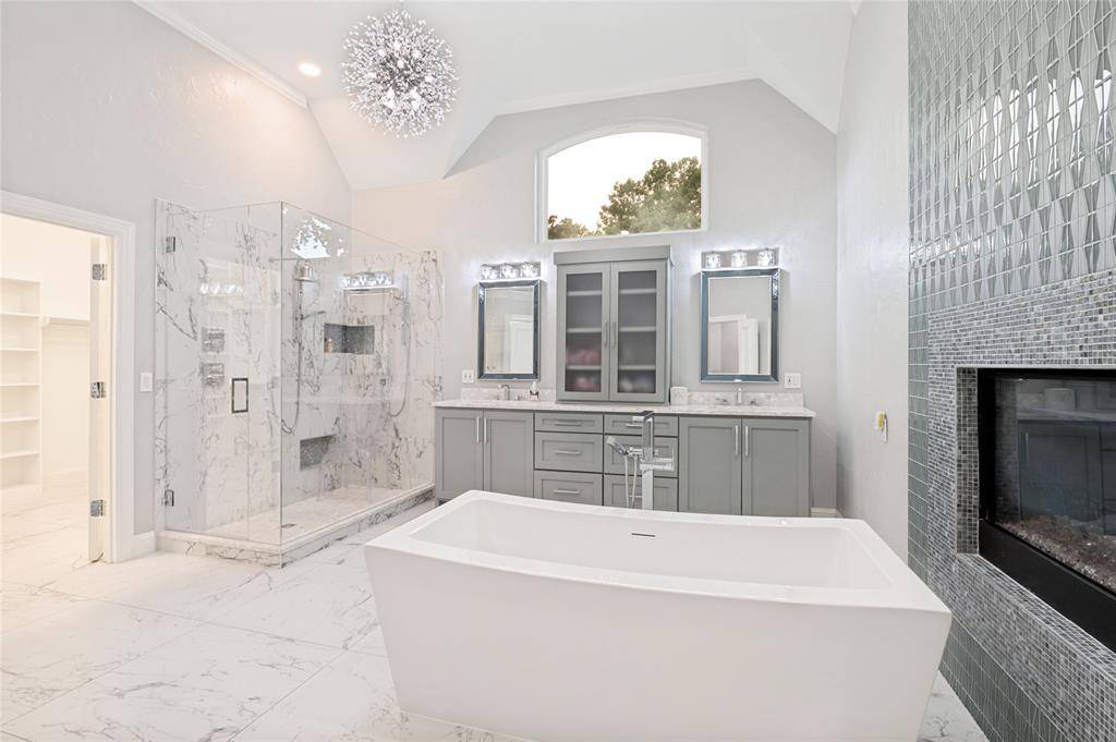 801 Shady Bend Court, Highland Village, TX 75077