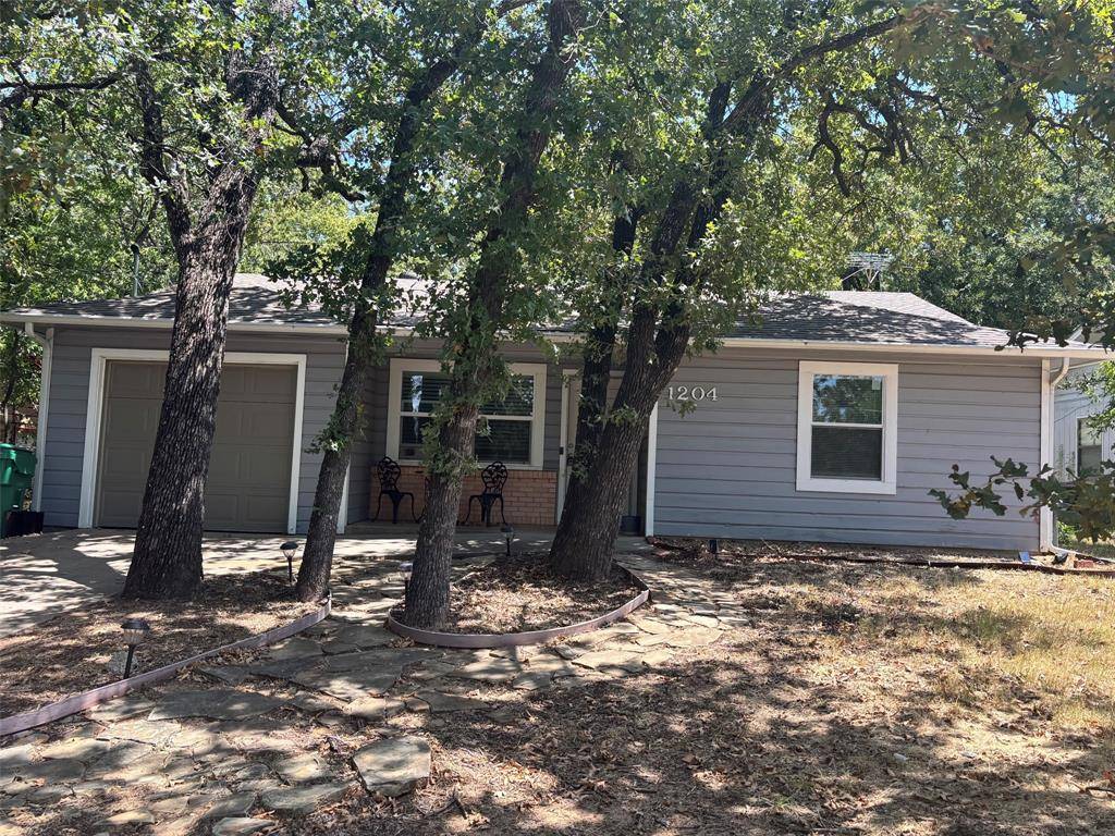 1204 Stuart Road, Denton, TX 76209