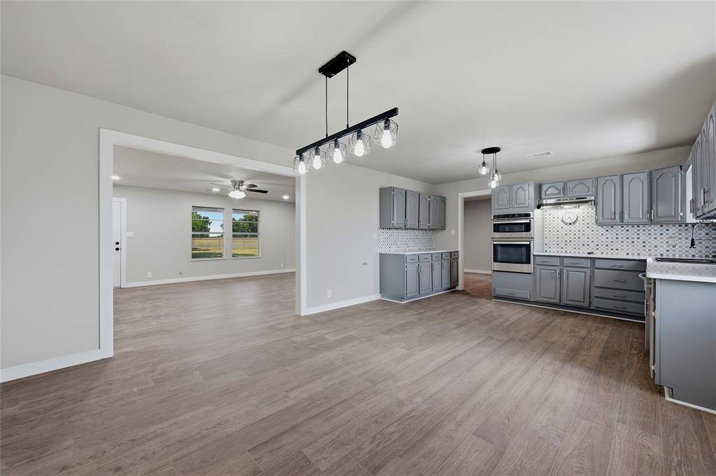 16082 US Highway 377, Whitesboro, TX 76273