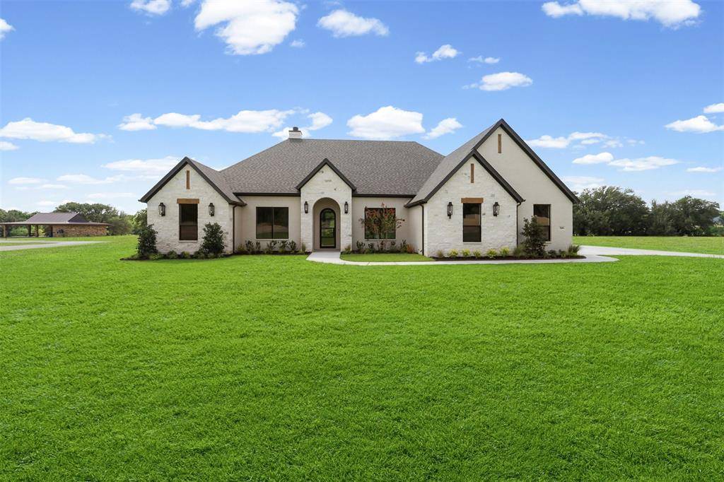 509 Acorn Trail, Granbury, TX 76049