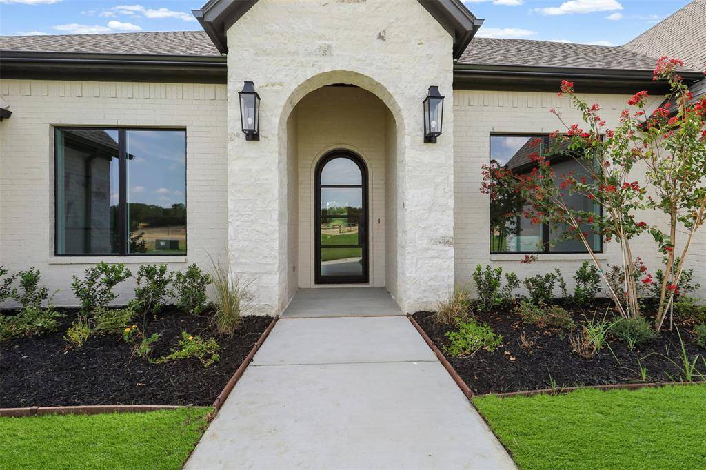 509 Acorn Trail, Granbury, TX 76049