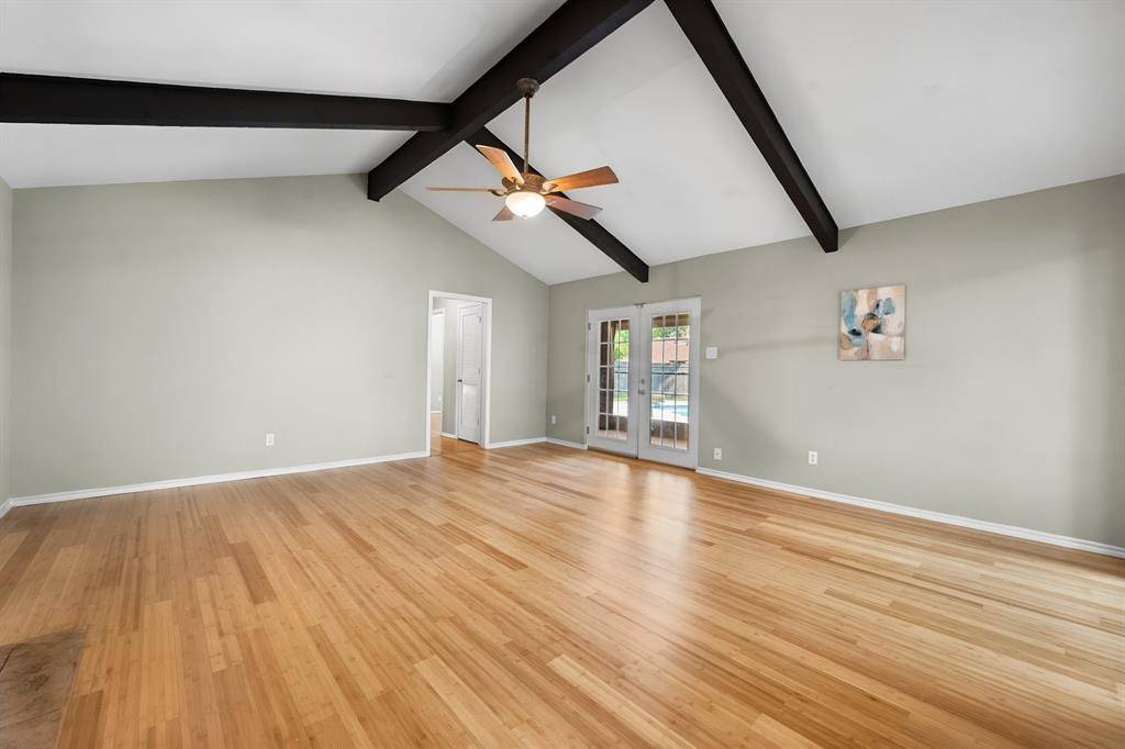 1101 De Pauw Drive, Arlington, TX 76012