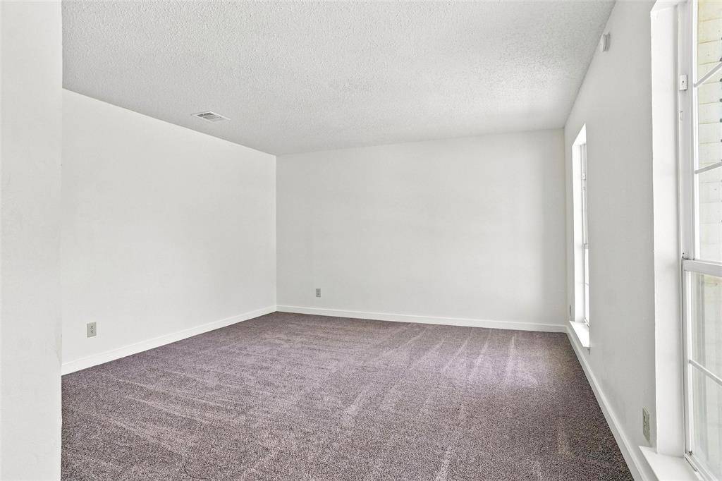 4138 Scotland Drive, Grand Prairie, TX 75052