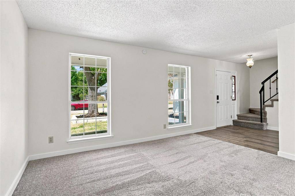 4138 Scotland Drive, Grand Prairie, TX 75052