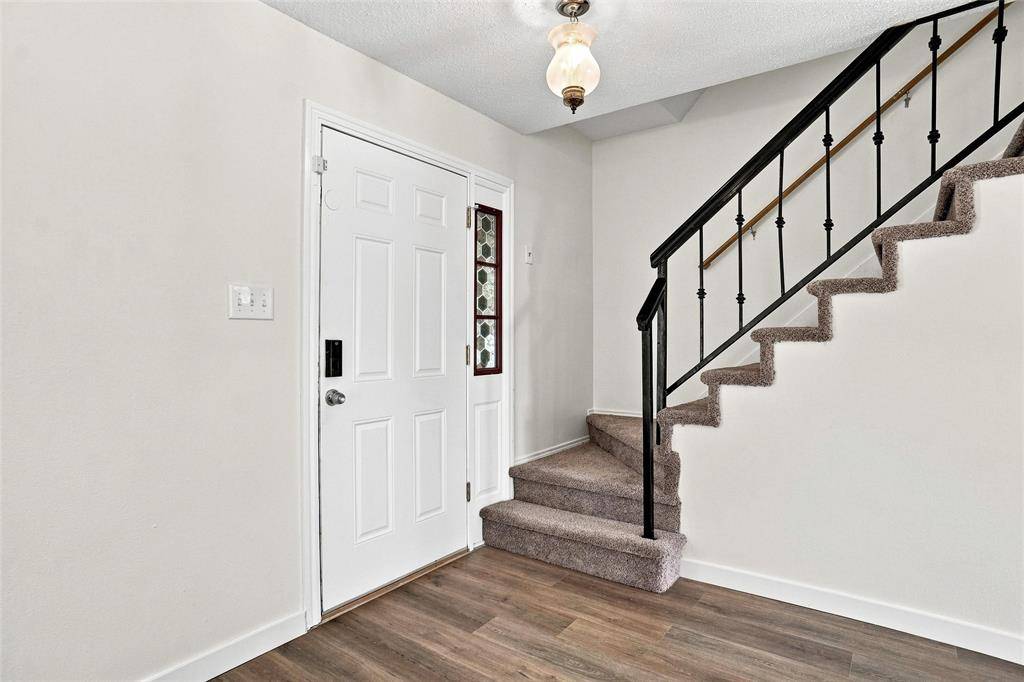 4138 Scotland Drive, Grand Prairie, TX 75052